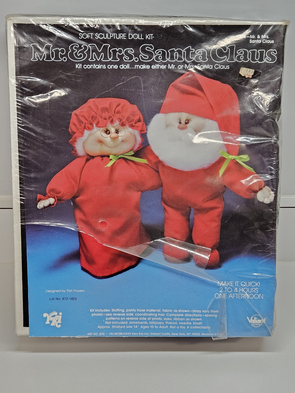 NEW VINTAGE 1982 Valiant Mr & Mrs Santa Claus Soft Sculpture Doll Craft Kit